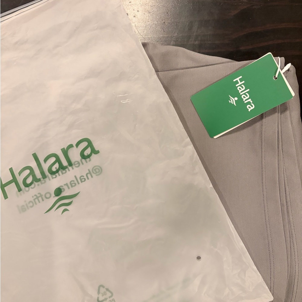 NWT HALARA Flex mid-rise pocket straight work pants LtGray Reg, Large (12/14)